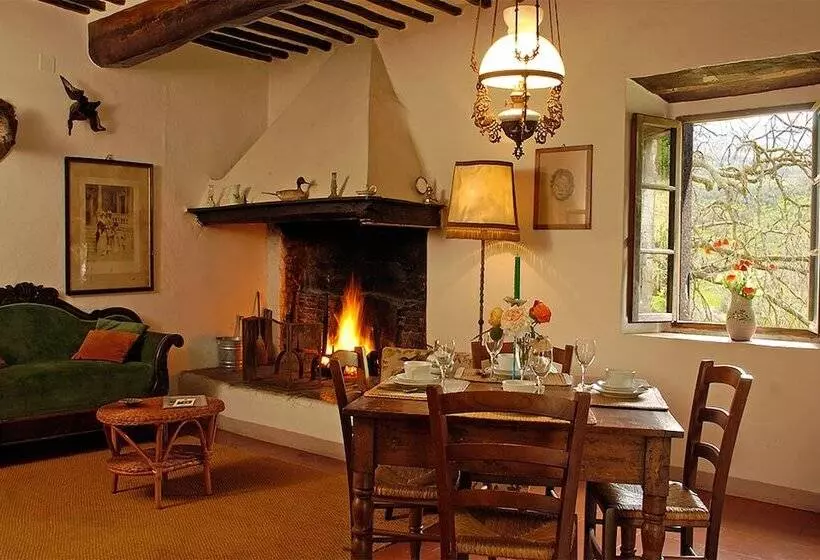 ホテル Pieve Di Caminino Historic Farm