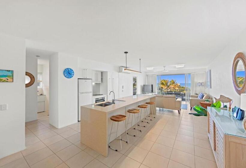 La Mer Sunshine Beachfront