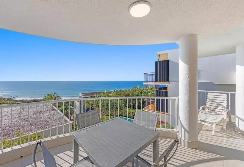 La Mer Sunshine Beachfront