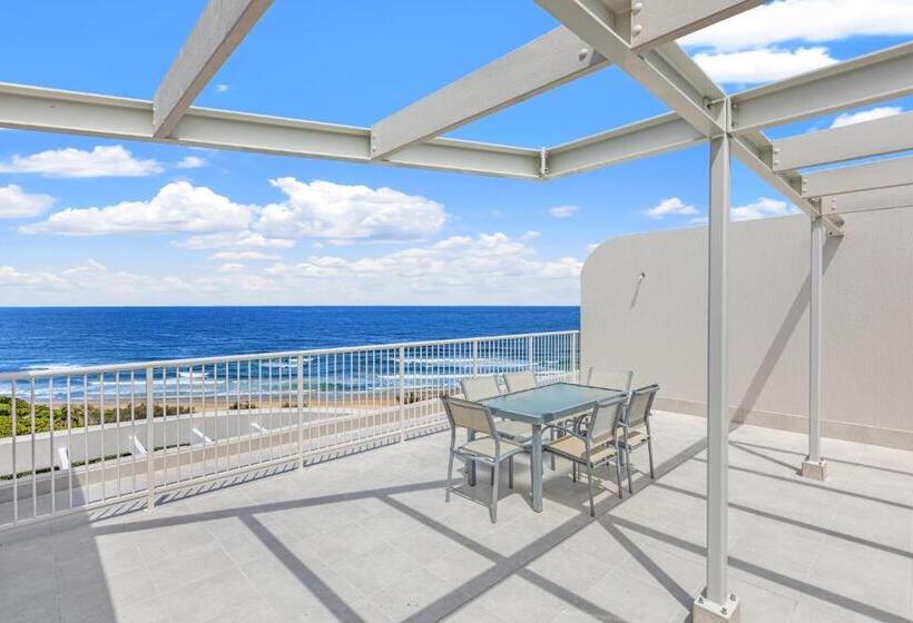 La Mer Sunshine Beachfront