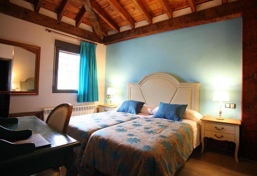 פנסיון Douris Temple