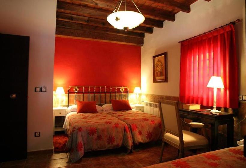 פנסיון Douris Temple