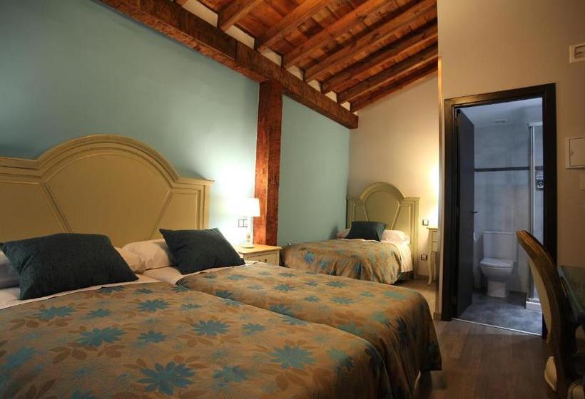 פנסיון Douris Temple