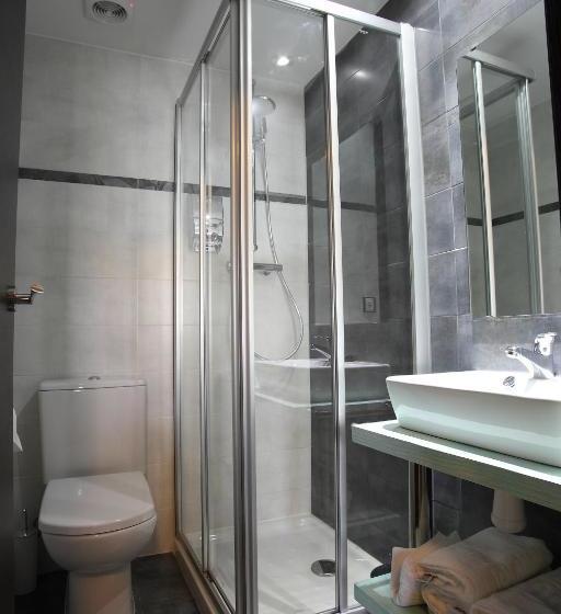 פנסיון Douris Temple