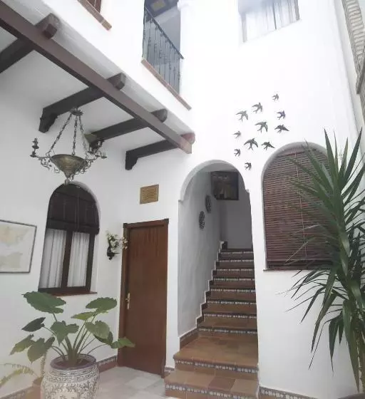 پانسیون Hostal Santa Catalina