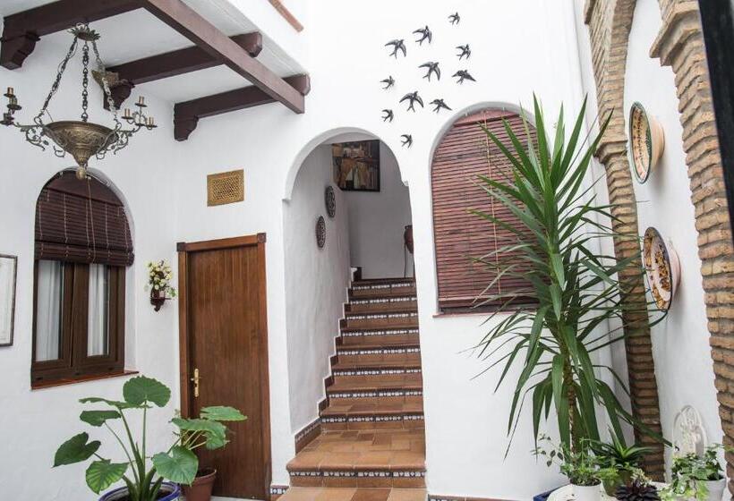 پانسیون Hostal Santa Catalina