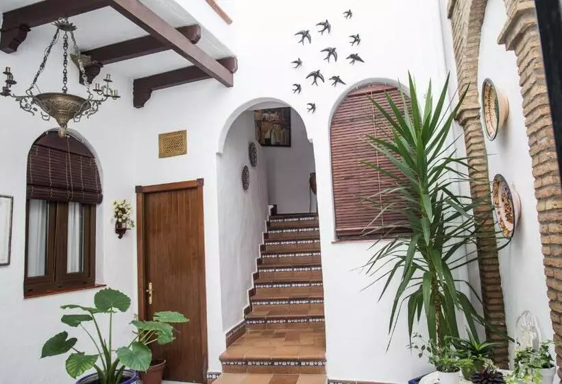 پانسیون Hostal Santa Catalina