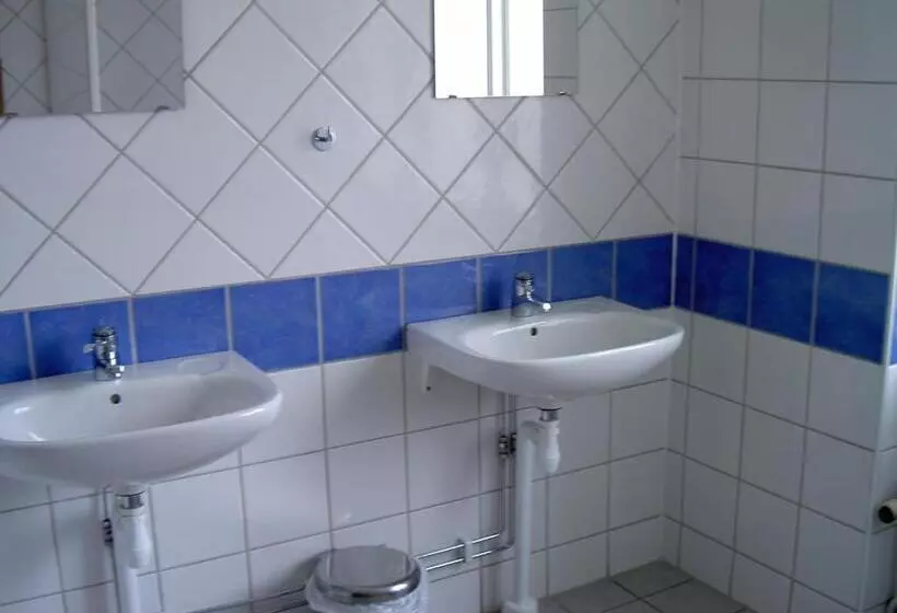 پانسیون Huskvarna Hotell & Vandrarhem