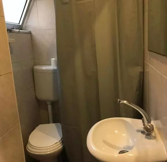 پانسیون Peters Guesthouse