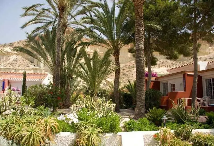 Lomakeskus Apartamentos Oasis De Las Palmeras
