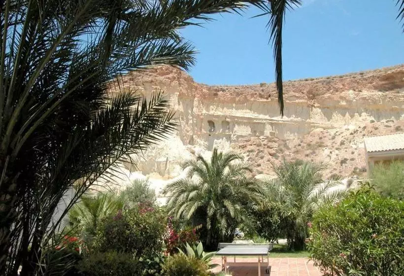 Lomakeskus Apartamentos Oasis De Las Palmeras