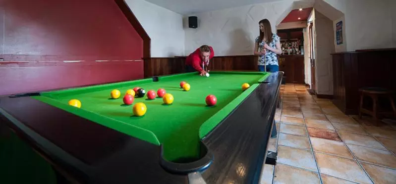 هاستل Finn Maccools Public House & Guest Inn