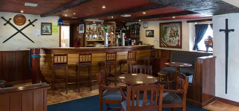 هاستل Finn Maccools Public House & Guest Inn