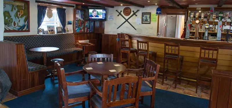 هاستل Finn Maccools Public House & Guest Inn