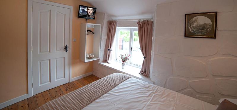 호스텔 Finn Maccools Public House & Guest Inn