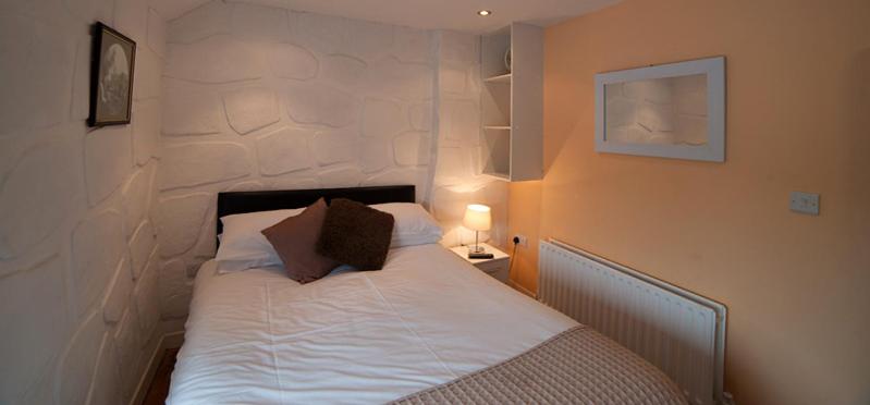 호스텔 Finn Maccools Public House & Guest Inn