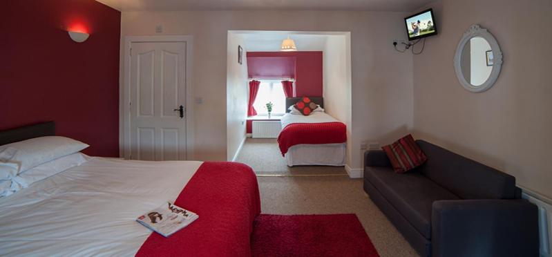 호스텔 Finn Maccools Public House & Guest Inn