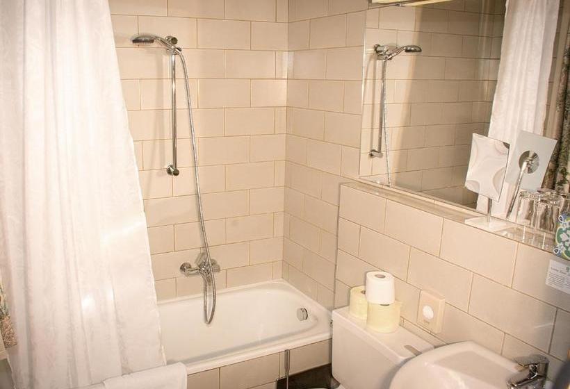 הוסטל Gasthof Hohlwegwirt