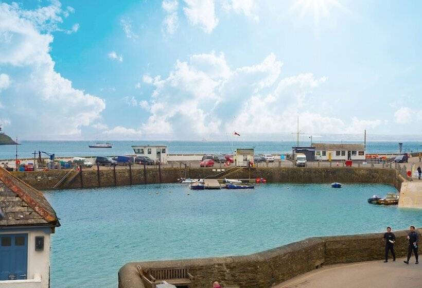 فندق صغير The Rising Sun