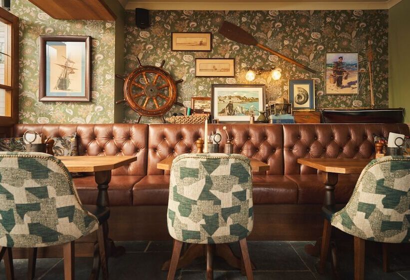 فندق صغير The Rising Sun