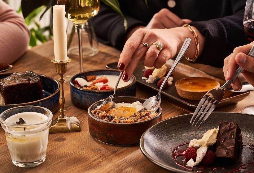 فندق صغير The Rising Sun