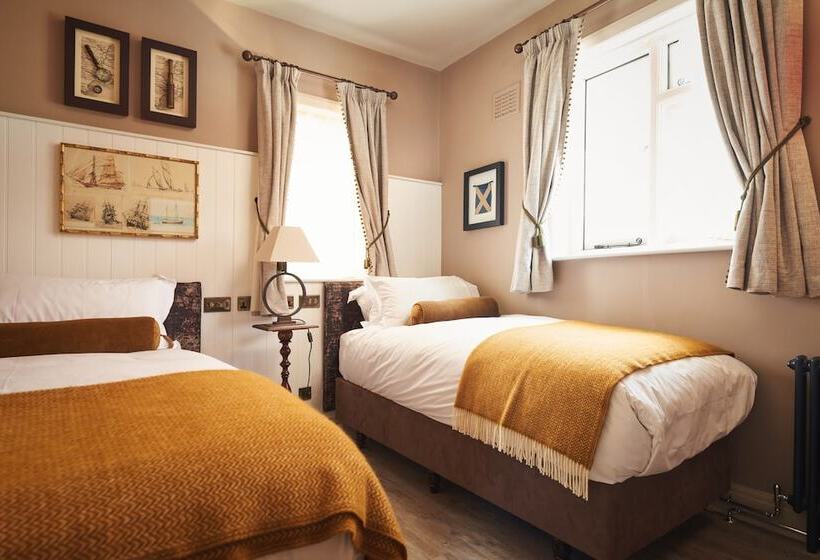 فندق صغير The Rising Sun