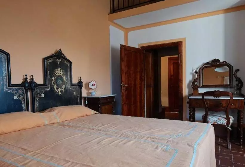 هتل Agriturismo Il Ponticello