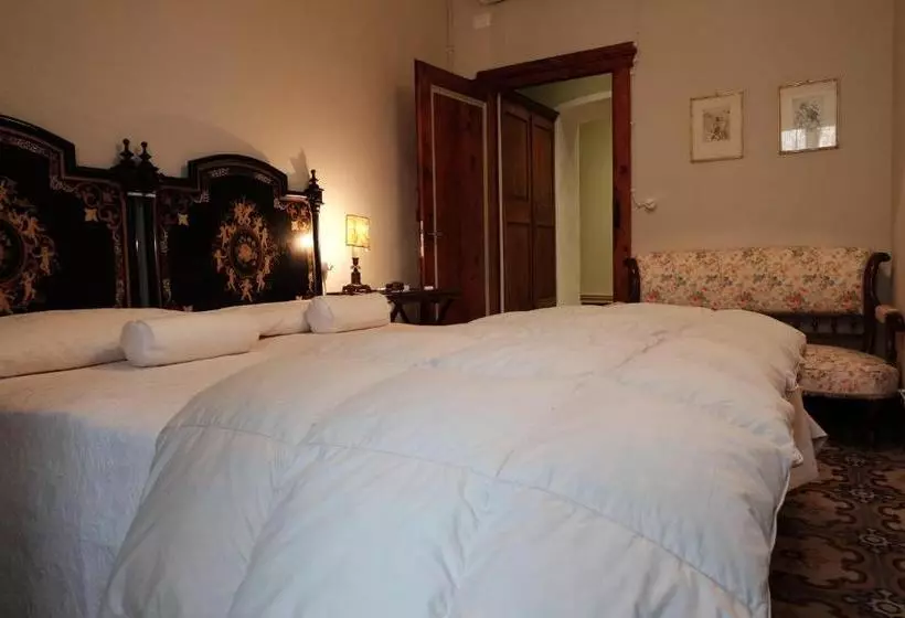 هتل Agriturismo Il Ponticello