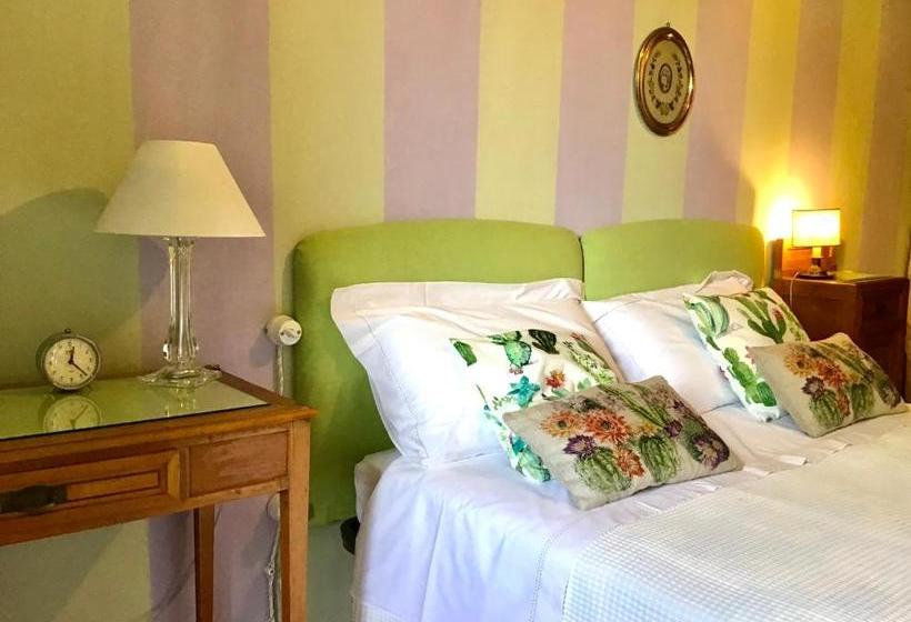 Отель Agriturismo Il Ponticello