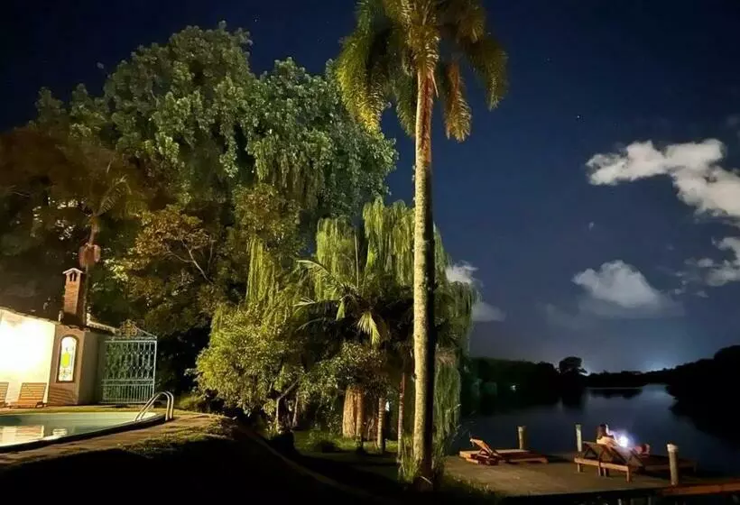 Hotelli Charqueada Santa Rita Pousada De Charme