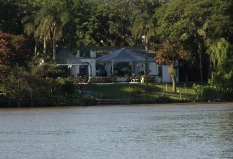 Hotelli Charqueada Santa Rita Pousada De Charme