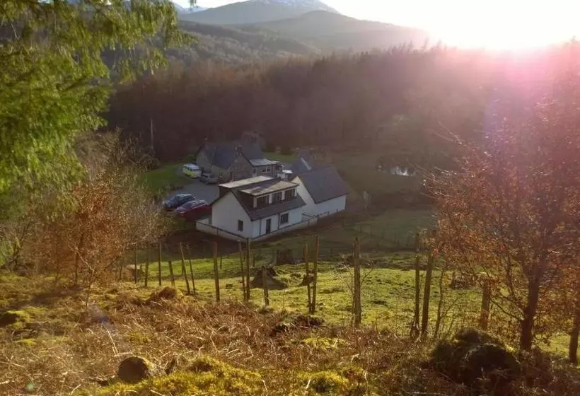 هتل Highgarry Cottage