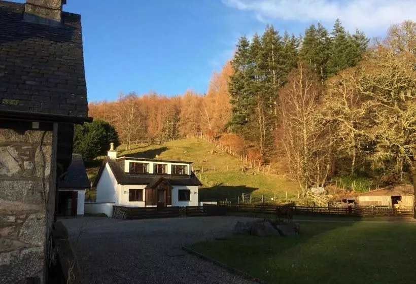 هتل Highgarry Cottage