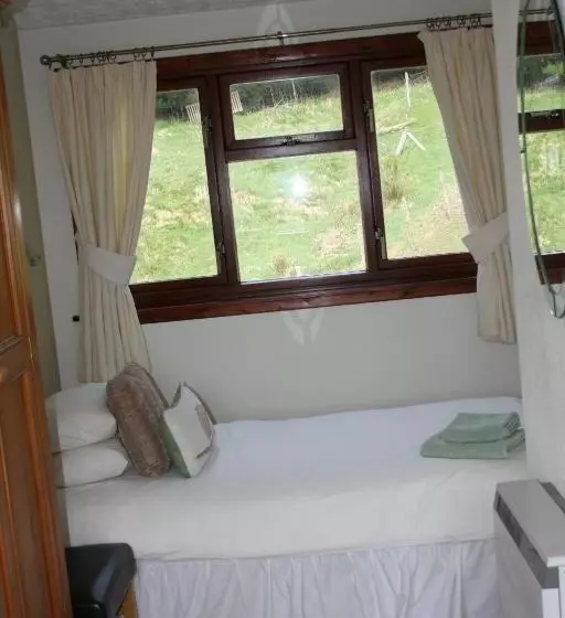 هتل Highgarry Cottage