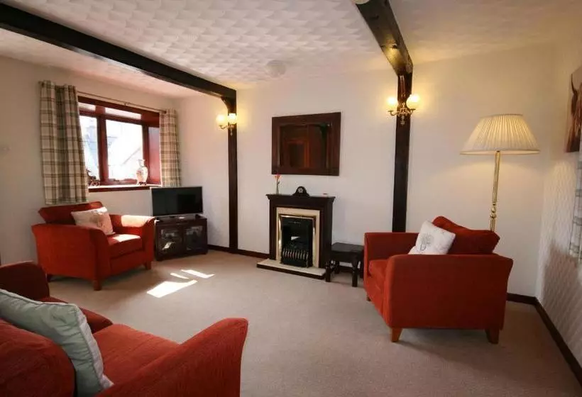 هتل Highgarry Cottage