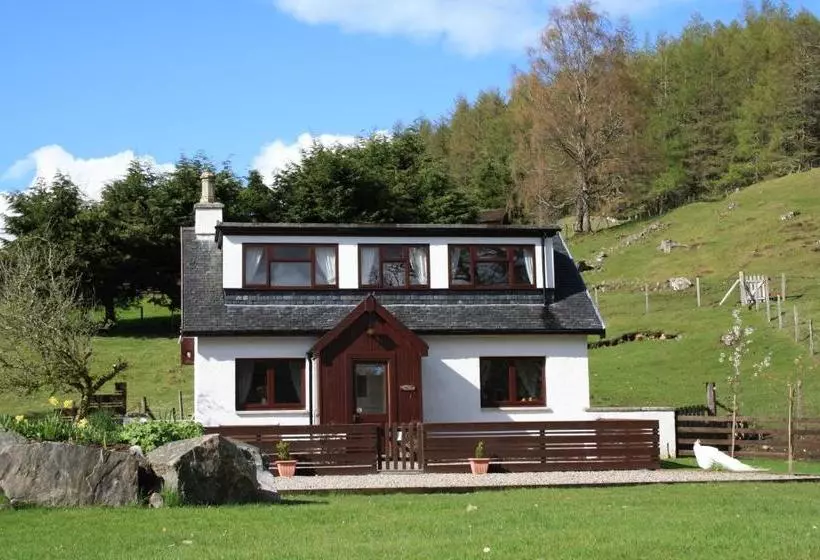 هتل Highgarry Cottage
