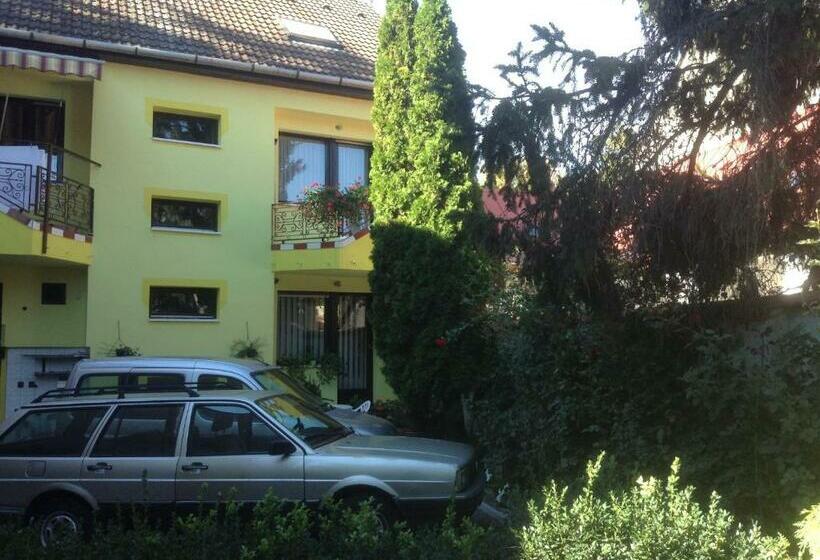 펜션 Agria Retur Vendégház