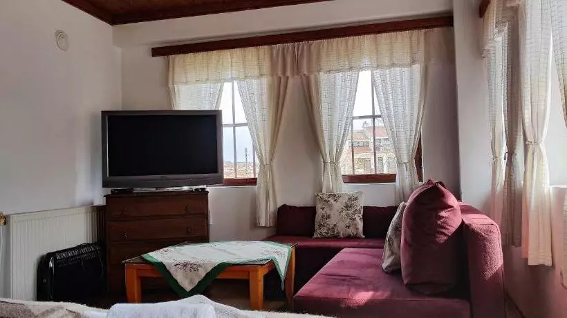 ペンション Chardaka Guest House