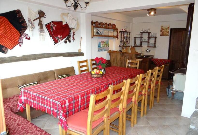 Пансион Chardaka Guest House