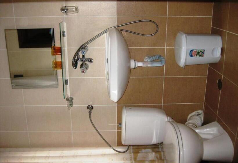 Пансион Chardaka Guest House