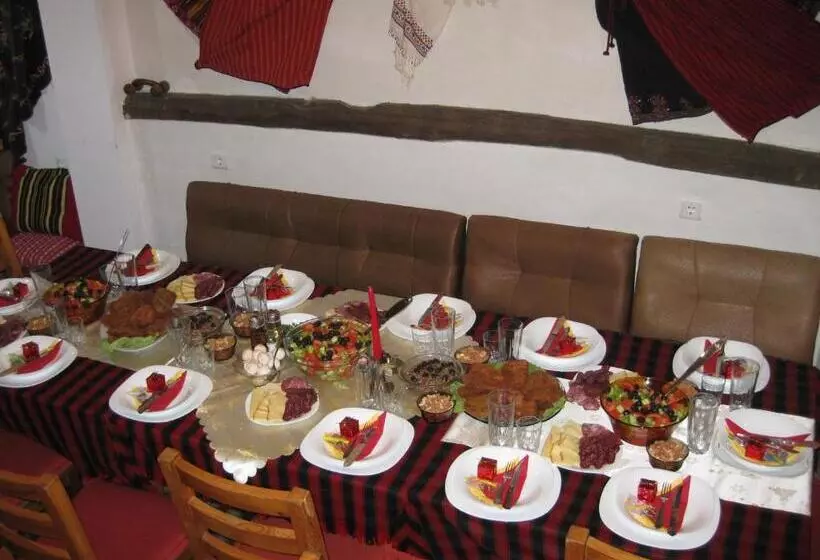 ペンション Chardaka Guest House