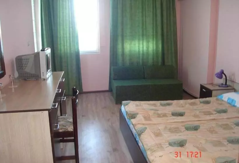 پانسیون Guest House Rusalka