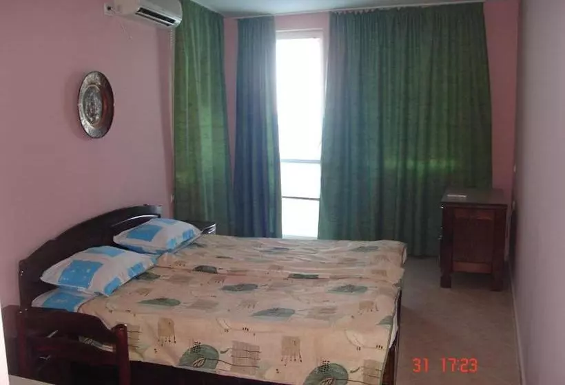 پانسیون Guest House Rusalka
