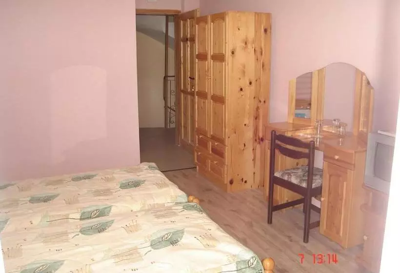 پانسیون Guest House Rusalka
