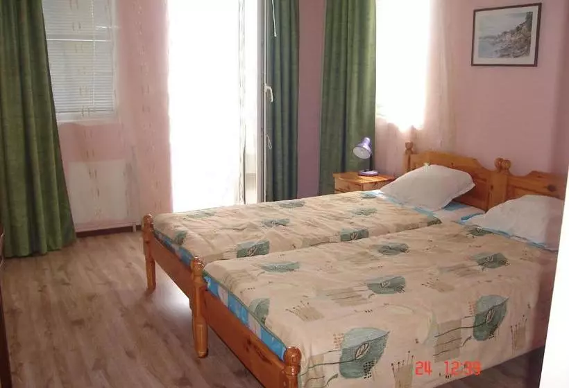 پانسیون Guest House Rusalka