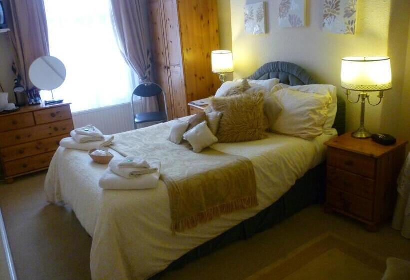 ペンション Holly Lodge