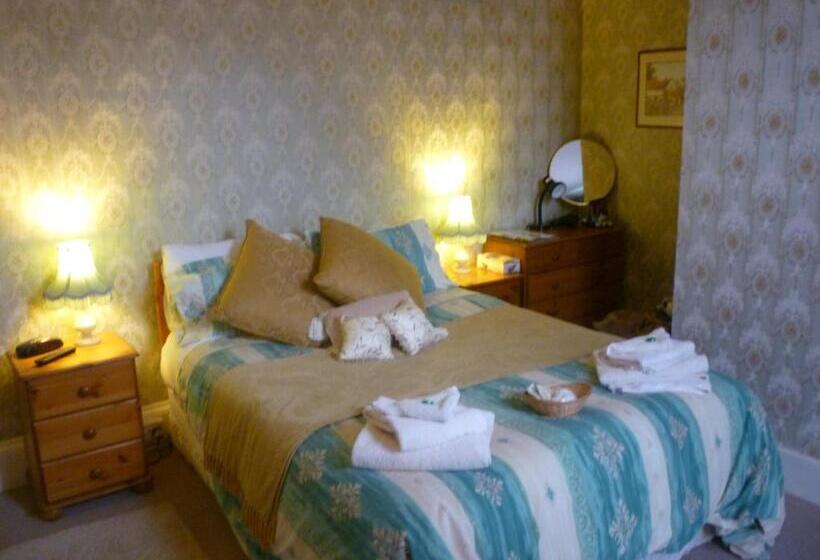 ペンション Holly Lodge