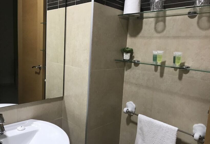 پانسیون Hostal Manuela