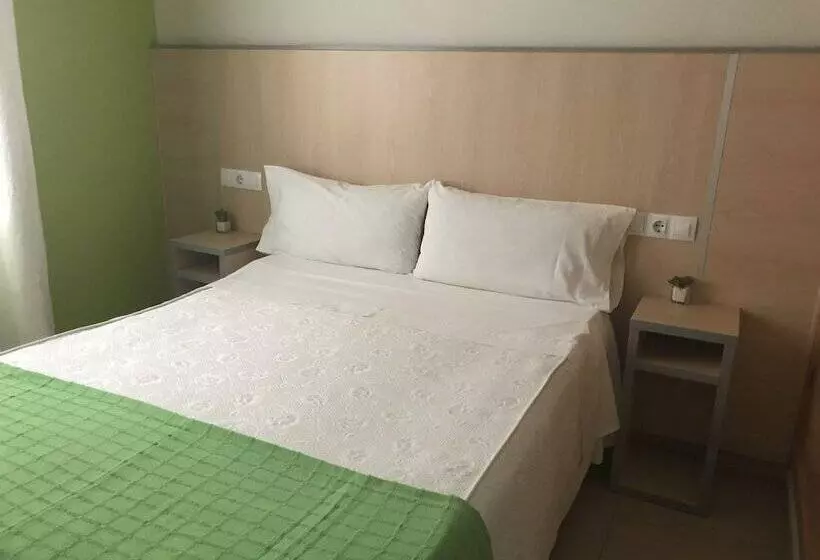 ペンション Hostal Manuela