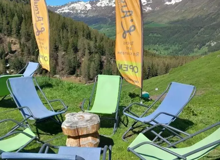 Majatalo L  Aroula Rooms & Restaurant